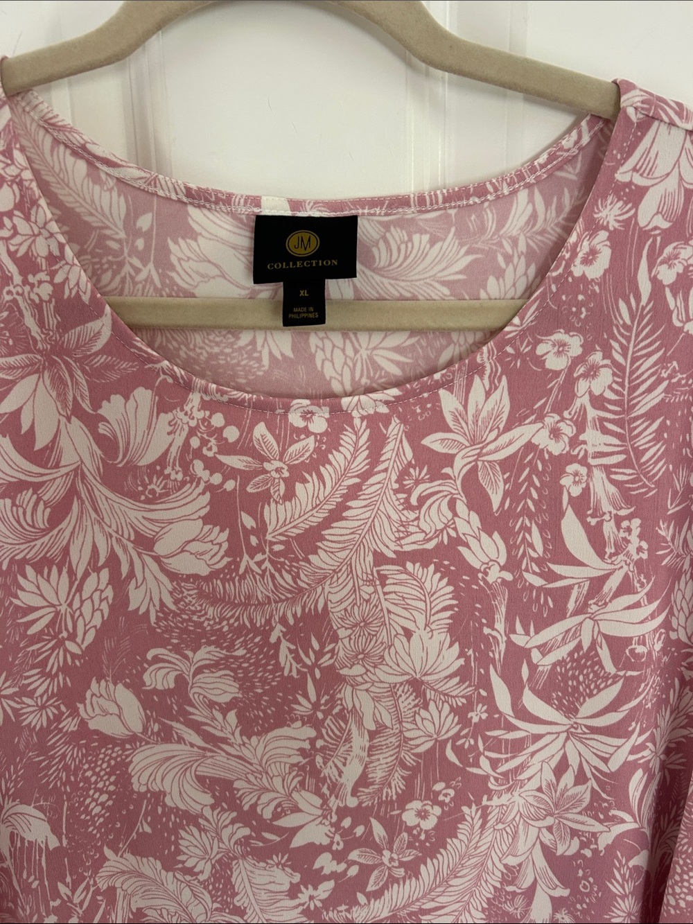 JM Collection Pink & White Floral Scoopneck Top, with sheer flutter sleeve